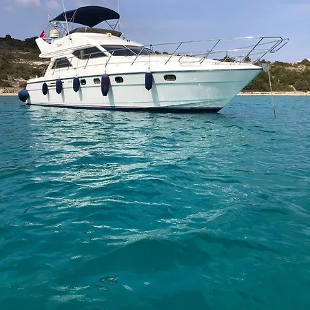 Úszó hotel Lares Yachting Dalyanköy